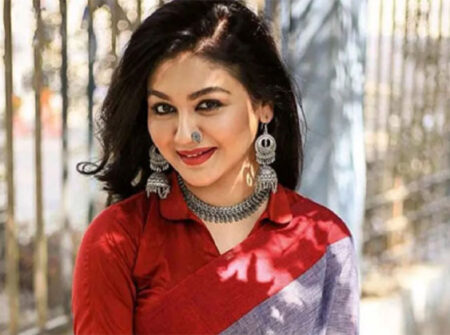 কলকাতায় মুক্তি পেয়েছে জয়ার নতুন সিনেমা