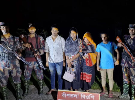 “সীমান্তে অনুপ্রবেশের চেষ্টা: সুনামগঞ্জে ৪ হিজড়া আটক”