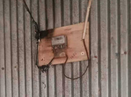 শ্বশুরবাড়ি থেকে স্ত্রীকে নিতে ব্যর্থ স্বামী, আগুন ধরিয়ে দিলেন বৈদ্যুতিক মিটারে