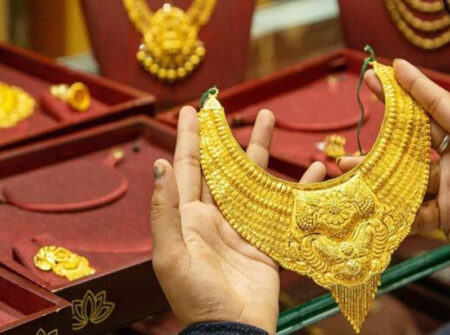 আবারো বাড়লো স্বর্ণের দাম, বিক্রি হবে কত টাকায়?