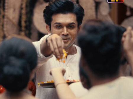 বলিউডের সিরিজে চমক দেখালেন আরিফিন শুভ