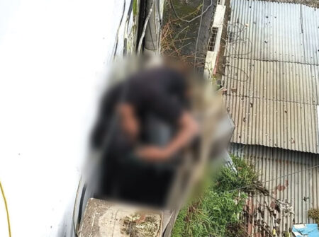 এসির কম্প্রেসার চুরি করতে গিয়ে বিদ্যুৎস্পৃষ্ট হয়ে যুবকের মৃত্যু
