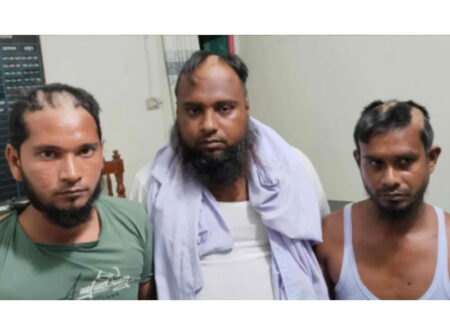 মাদ্রাসার টাকা তুলতে গিয়ে গণপিটুনির শিকার তিন খাদেম