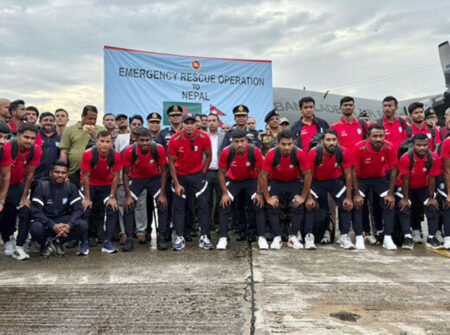 নেপাল থেকে বিশেষ বিমানে দেশে ফিরলেন ফুটবলাররা