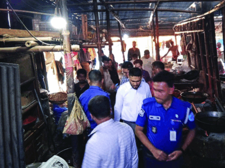 সদরপুরে পচা-বাসি খাবার রাখায় হোটেলকে ২ লাখ টাকা জরিমানা
