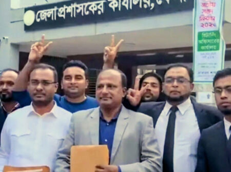 খালেদা জিয়ার পক্ষে ফেনী-১ আসন থেকে মনোনয়নত্র সংগ্রহ
