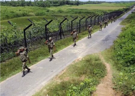 বাংলাদেশ সীমান্তে কাঁটাতার বসাতে পশ্চিমবঙ্গকে ৩১ মার্চের সময়সীমা