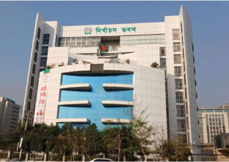 দেশে পোস্টাল ভোট: ৫ লাখের বেশি ভোটারের কাছে প্রেরিত ব্যালট