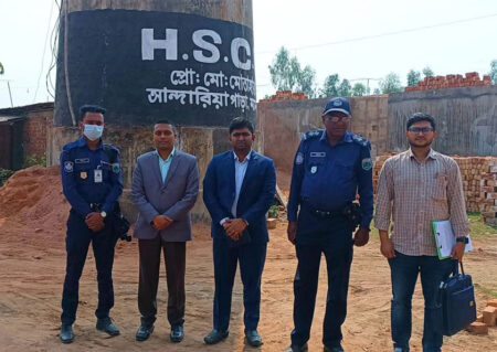 মান্দায় অবৈধ ইটভাটায় ভ্রাম্যমাণ আদালতের অভিযান, জরিমানা ১ লাখ ৮০ হাজার টাকা