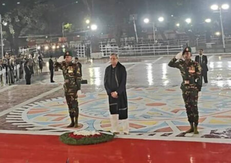 ভাষা শহীদদের প্রতি রাষ্ট্রপতির শ্রদ্ধা নিবেদন
