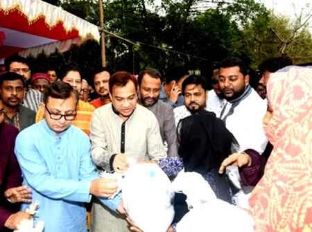 বিশ্ব বাজারে জ্বালানির মূল্য বৃদ্ধির পরও ঈদ যাত্রায় প্রভাব পড়বে না: বাণিজ্যমন্ত্রী