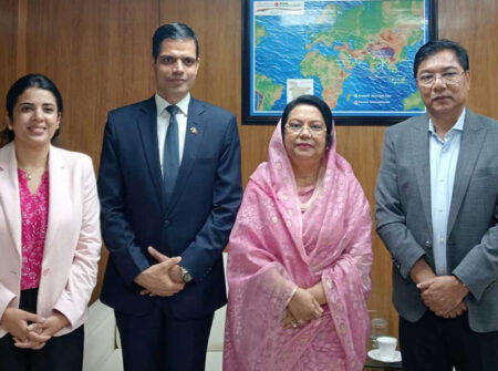 বেসামরিক বিমান পরিবহন ও পর্যটন মন্ত্রীর সাথে নেপালের রাষ্ট্রদূতের সাক্ষাৎ