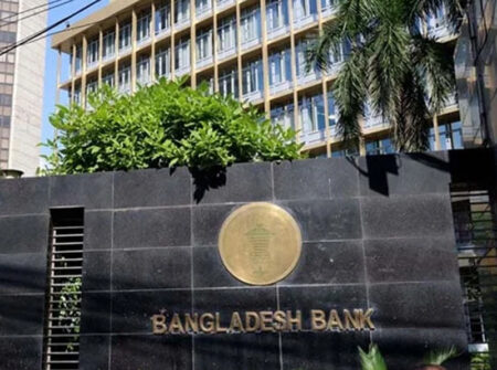 খেলাপি ঋণ আদায় ত্বরান্বিত করতে মধ্যস্থতাকারী নিয়োগে নির্দেশনা জারি
