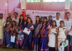 রাউজান পশ্চিম গুজরায় শ্রীশ্রী রক্ষাকালী মন্দির পাঠাগারের উদ্যোগে শিক্ষা সহায়তা বৃত্তি ও পুরস্কার বিতরণ অনুষ্ঠিত