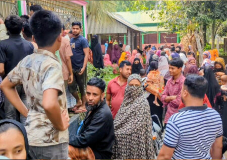 কাপাসিয়ায় একই পরিবারের ৫ জনকে গলা কেটে হত্যা, পলাতক স্বামীকে খুঁজছে পুলিশ