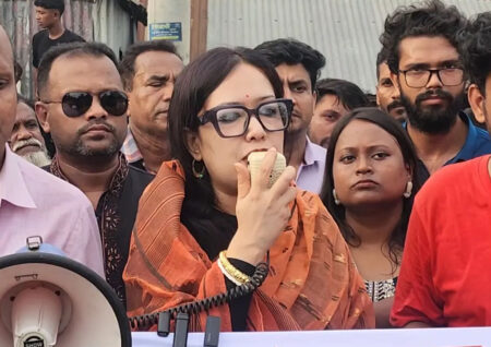‘বাংলাদেশকে মৌলবাদী রাষ্ট্র পরিচিতি দিতেই বনলতা এক্সপ্রেসের প্রদর্শনী বন্ধ’ — রুমিন ফারহানা