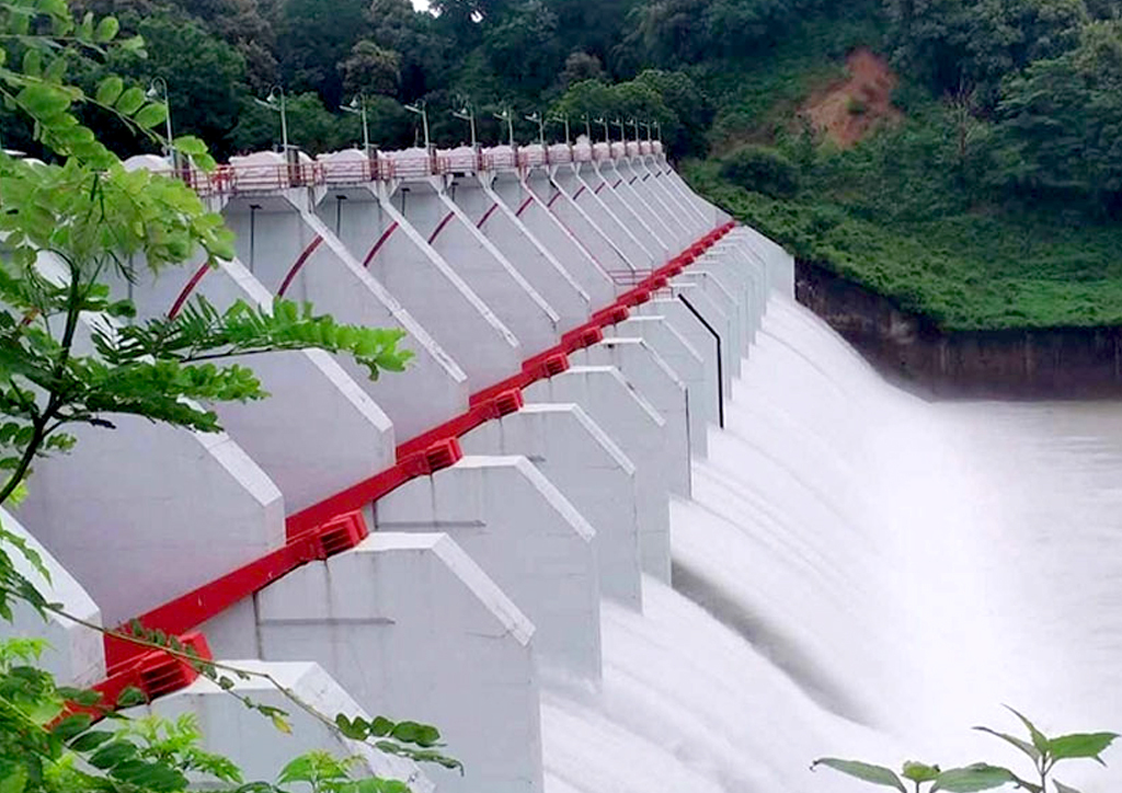পাহাড়ি ঢলে বেড়েছে কাপ্তাই হ্রদের পানি, খুলে দেওয়া হলো ১৬ জলকপাট