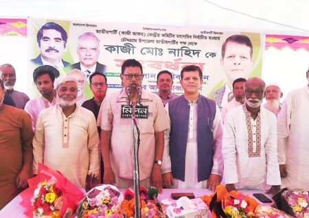 চৌদ্দগ্রামে সংবর্ধনায় কাজী নাহিদ, সরকারের প্রতি সহযোগিতার আশ্বাস