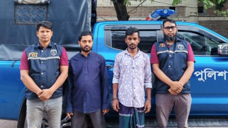 আড়াইহাজারে মিশুক ছিনতাই করতে চালককে হত্যার ঘটনায় ২ জন গ্রেপ্তার