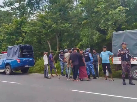 বাস থামিয়ে ৫৭ লাখ টাকা লুট, মূল পরিকল্পনায় নারী
