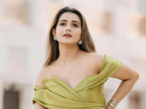 জামিন পেয়েই শাড়িকাণ্ডে নারীর ছবি ফাঁস করলেন তিশা