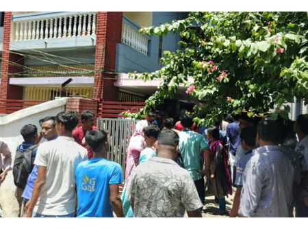 সিলেটে বাসা থেকে স্বামী-স্ত্রী ও গৃহকর্মীর মরদেহ উদ্ধার