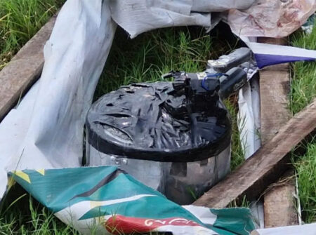 সাভারে স্কচটেপে মোড়ানো প্রেসার কুকার ঘিরে বোমা আতঙ্ক