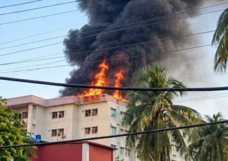 ময়মনসিংহ হাসপাতালে অগ্নিকাণ্ড, এবার জেলা প্রশাসনের তদন্ত কমিটি