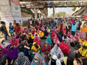 উত্তরার পাঁচ পোশাক কারখানায় উৎপাদন বন্ধ, চালু থাকবে নিরাপত্তা বিভাগ
