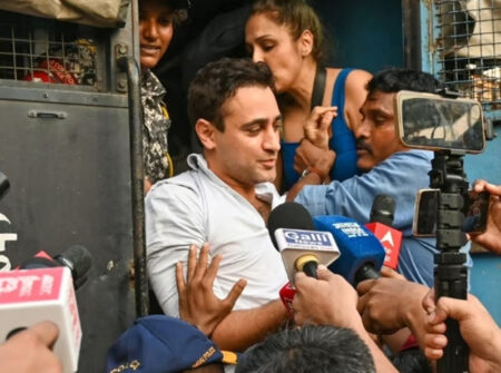 ২৮ অক্টোবরের মধ্যে ভারত ছাড়ার নির্দেশ, আদালতে যাচ্ছেন আমির খানের ভাগনে