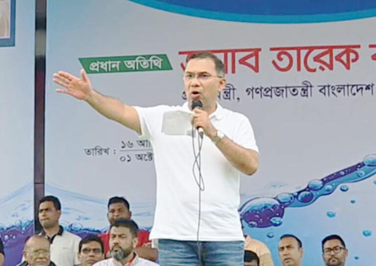 বিএনপির সমালোচকদের নিজেদের ঘরে নজর দেওয়ার পরামর্শ প্রধানমন্ত্রীর