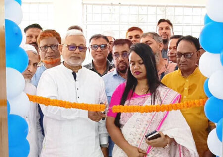 এমপি মনজুরুল ইসলাম কর্তৃক বীরগঞ্জ উপজেলা পরিষদ পরিদর্শন কক্ষের শুভ উদ্বোধন