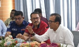 নারায়ণগঞ্জে বালু উত্তোলন বন্ধে প্রশাসনের হস্তক্ষেপ দাবী