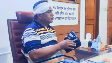 ফতুল্লায় শিশুকে ধর্ষণের চেষ্টার অভিযোগ, আসামি ধরতে গিয়ে ইটের আঘাতে ওসি আহত