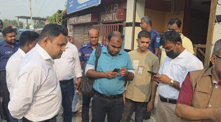 রূপগঞ্জে অবৈধ গ্যাস সংযোগ বিচ্ছিন্ন, নগদ ১৫ হাজার টাকা জরিমানা